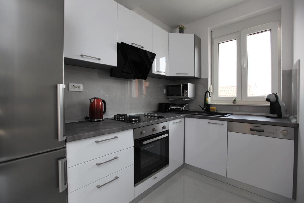 Apartmani Ive Trogir Eksteriør billede